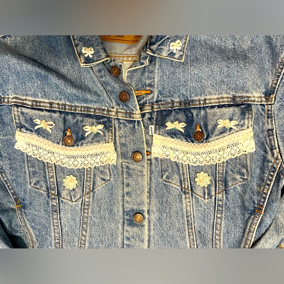 Levi’s Strauss Vintage Denim Trucker Jacket Lace Embroidered YL 16/18 Oversized - Picture 12 of 15